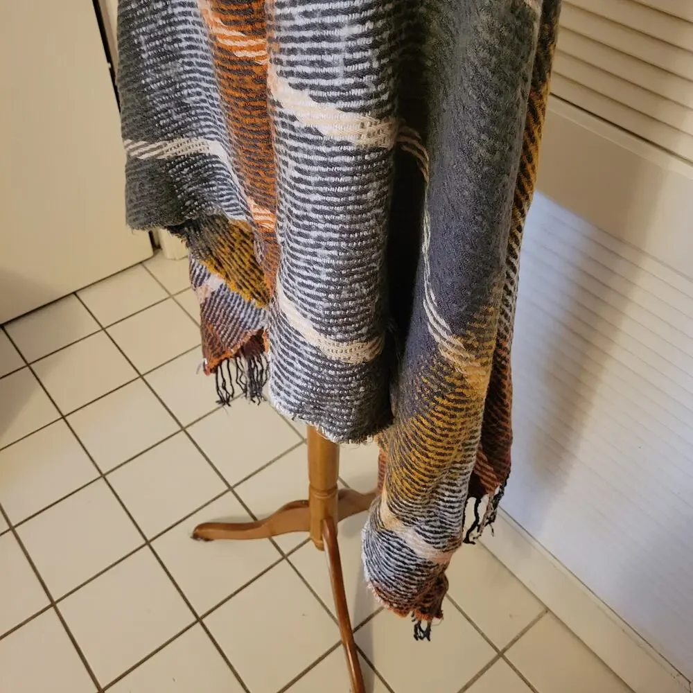 Studio Patterned Shawl Scarf Acrylic Cozy Warm Fringe Ends Autumn Layering